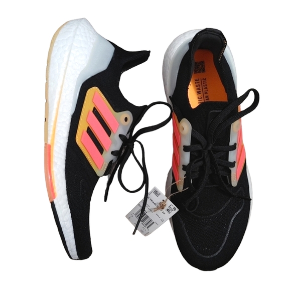 Adidas Ultraboost 22 main image 13